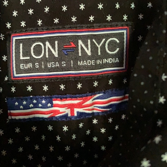 Short Sleeve Button Down Shirt - Picture 2 of 4